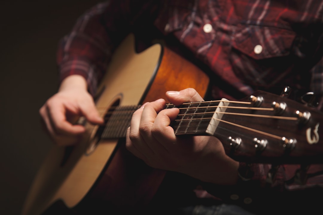 Unleash Your Creativity with a Headless Guitar